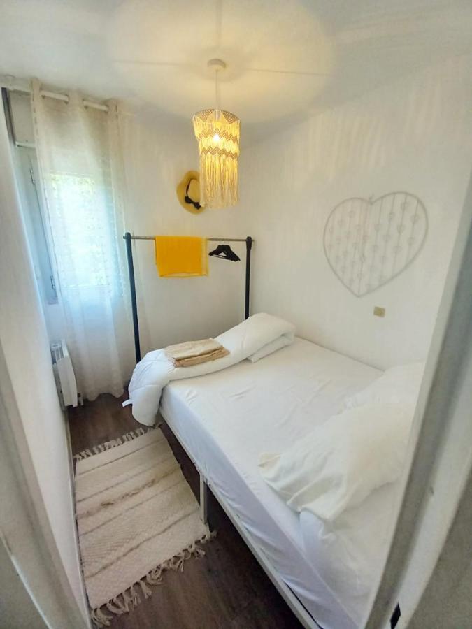 Sérignan Vacances Avec Piscine Et Entree Autonome Dans Jolie Appartement Jusqu'A 4 Personnes מראה חיצוני תמונה
